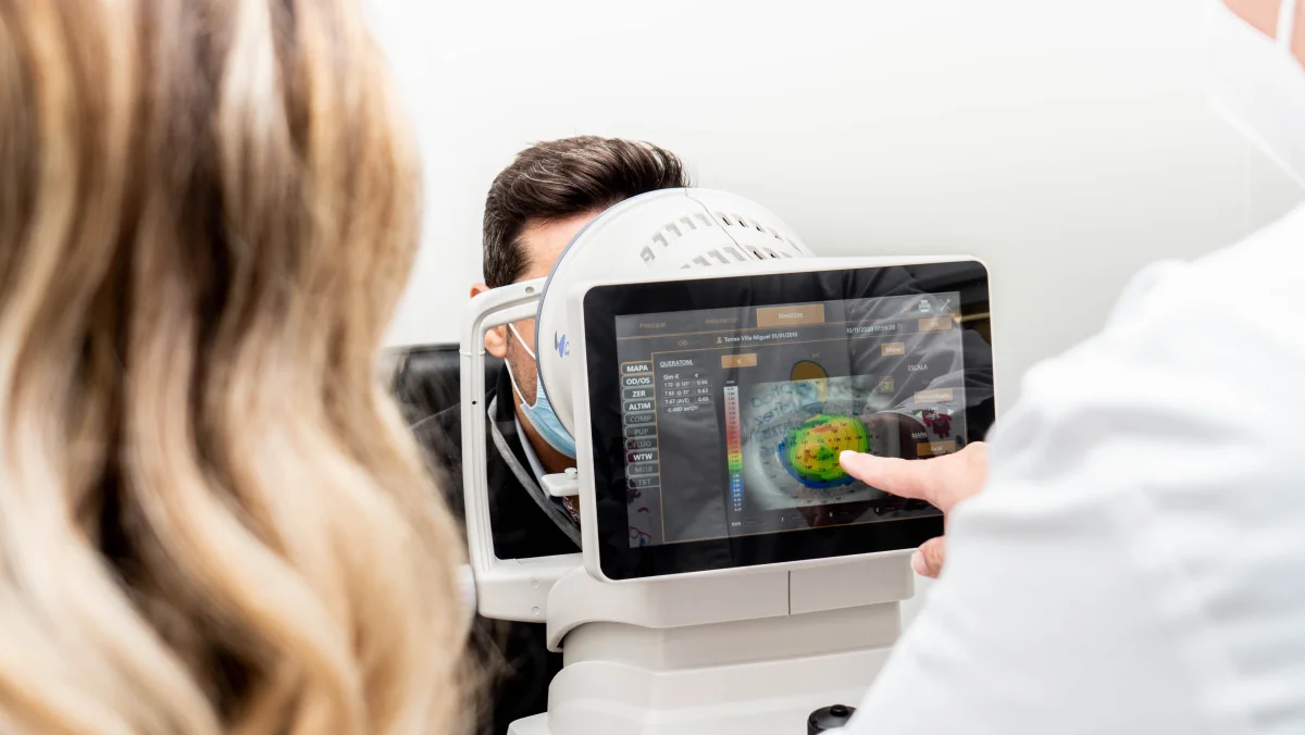 Ortoqueratología - Moldeo corneal en Óptica Suárez Jaén